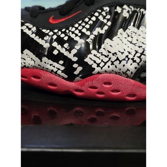Size 9 - Nike Air Foamposite One Albino Snakeskin main image 9